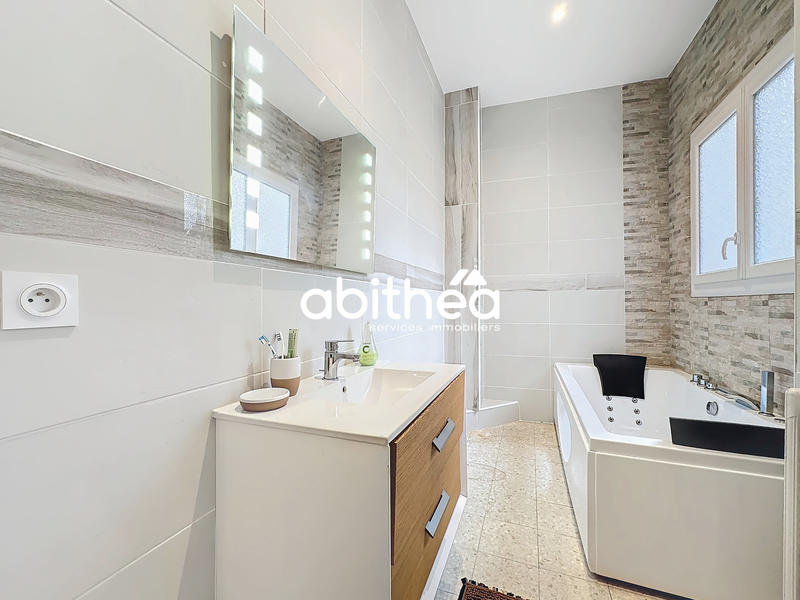 Appartement - 123 m² - 4 pièces