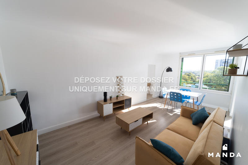 Chambre - 9 m² - 5 pièces