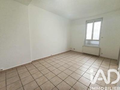 Maison - 96 m² - 6 pièces