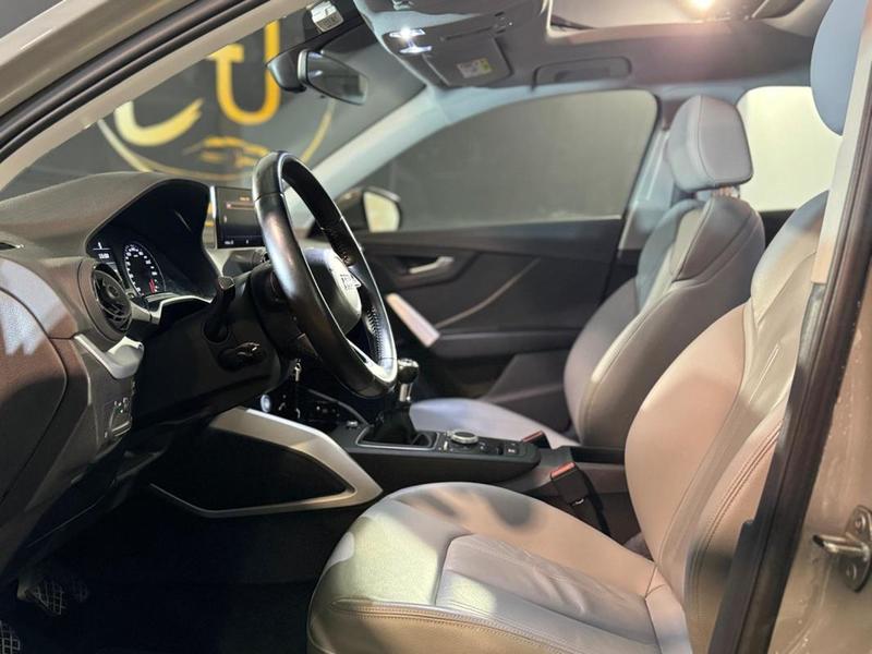 Audi Q2 1.4 Tfsi 150ch Design Toit ouvrant, Sièges chauffants, Park Assist