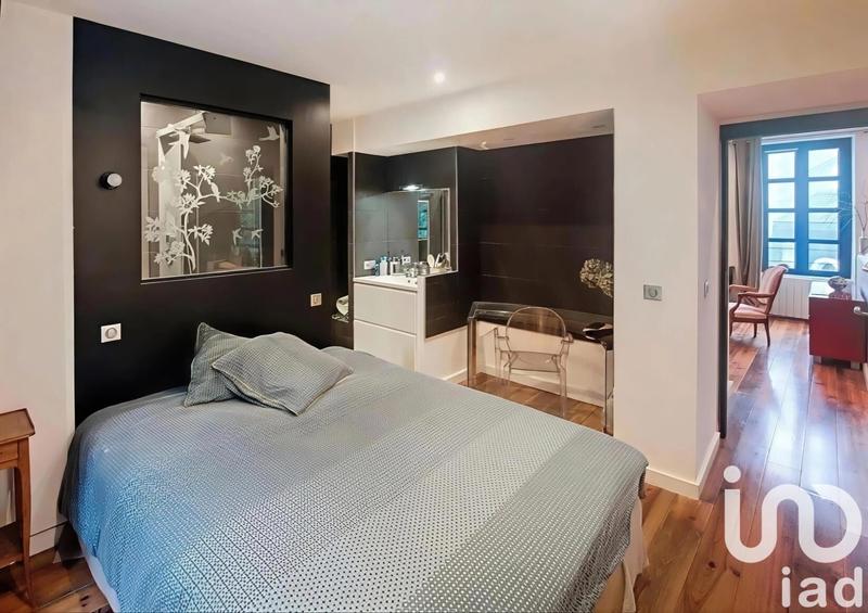 Appartement - 104 m² - 5 pièces