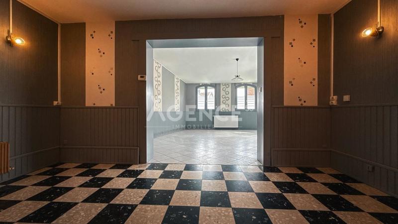 Maison - 101 m² - 5 pièces