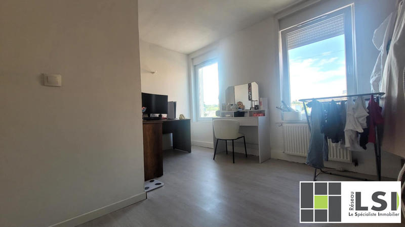 Maison - 97 m² - 7 pièces