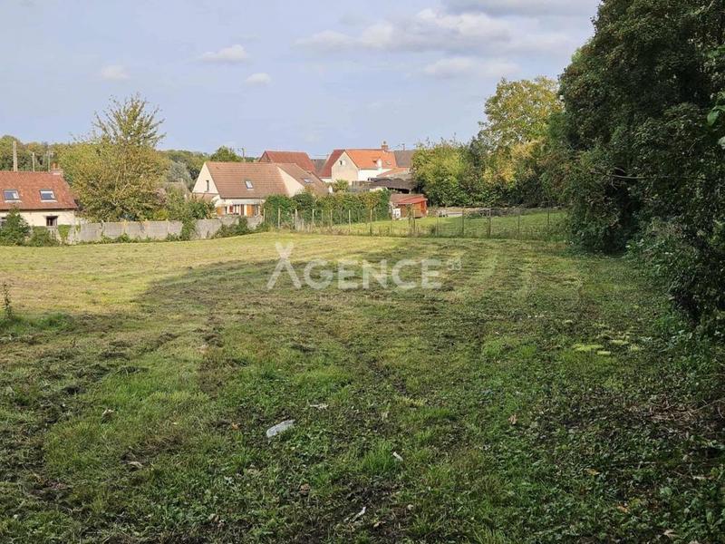 Terrain constructible - 2 855 m²
