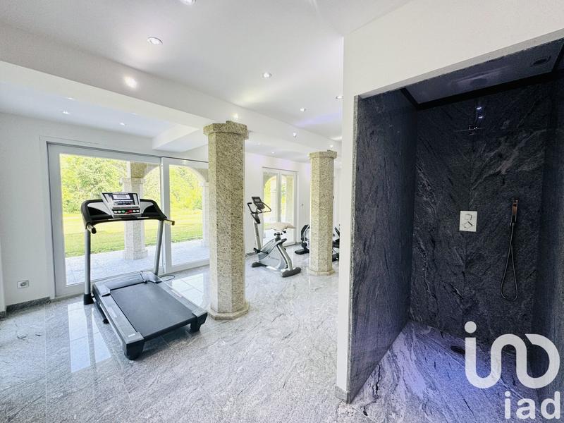 Maison - 455 m² - 20 pièces