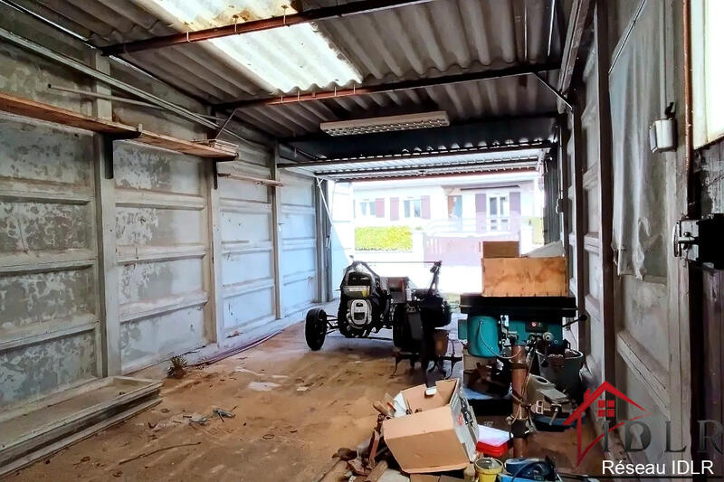 Maison - 90 m² - 5 pièces