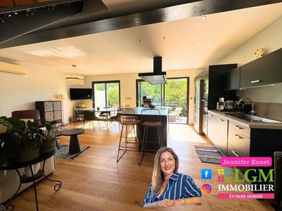 Villa - 90 m² - 4 pièces