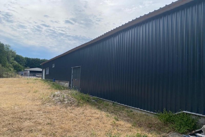 Terrain industriel - 2 747 m²