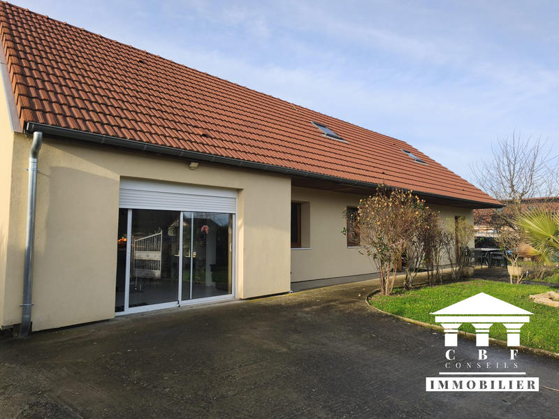 Maison - 178 m² - 9 pièces