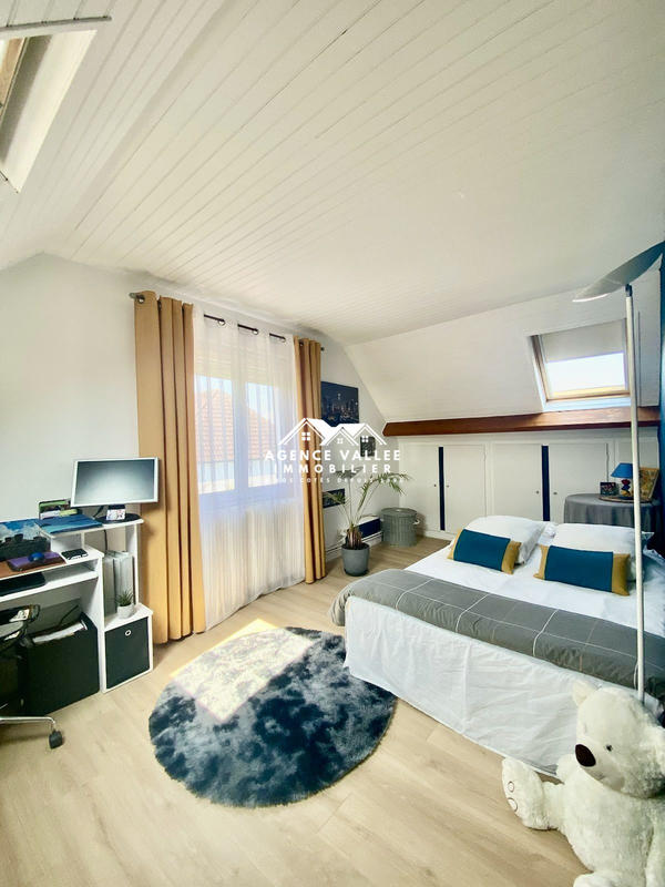 Maison - 153 m² - 7 pièces