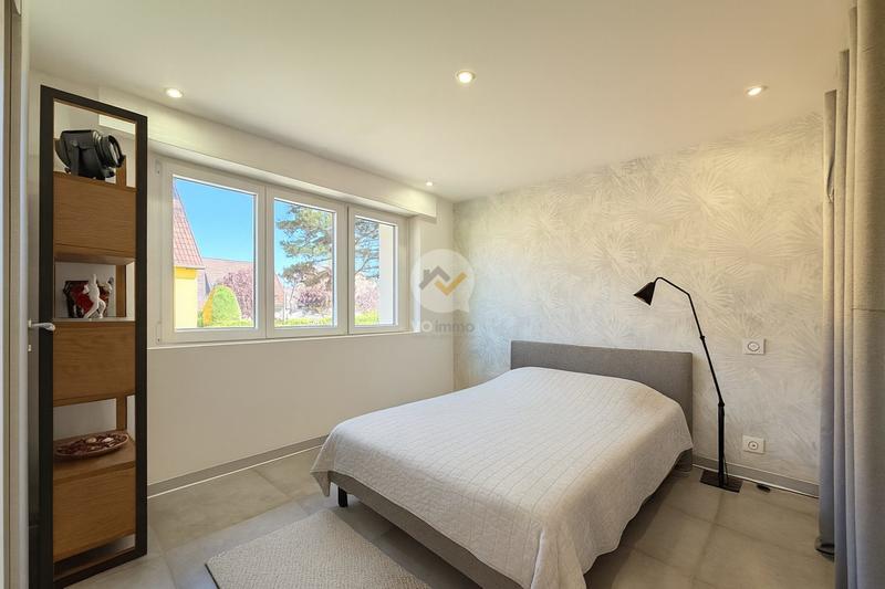 Maison contemporaine - 196 m² - 7 pièces