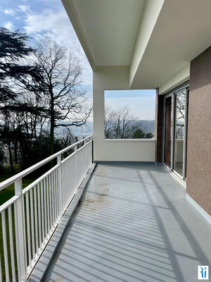 Appartement - 143 m² - 4 pièces