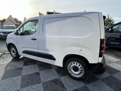 Peugeot Partner L1h1 1.5 Bluehdi Standard Asphalt Eat8 130