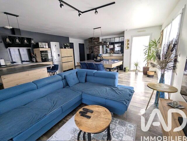 Maison - 98 m² - 4 pièces