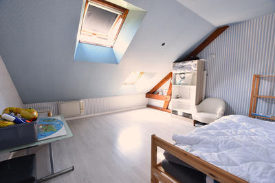 Maison - 151 m² - 9 pièces