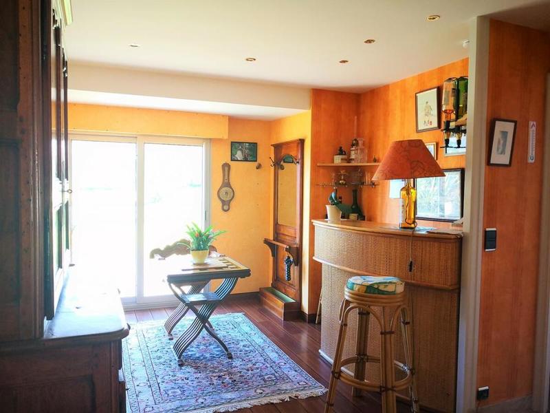 Propriété - 240 m² - 10 pièces