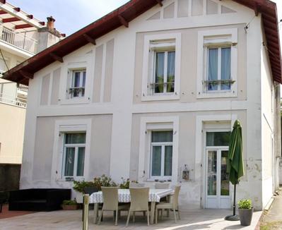 Immeuble - 140 m² - 8 pièces