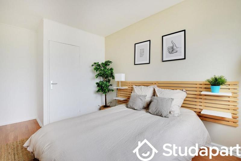 Chambre - 10 m² - 1 pièce