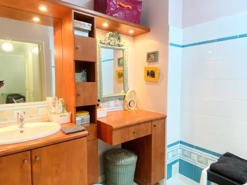 Maison - 207 m² - 8 pièces