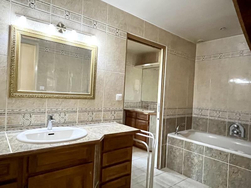 Maison ancienne - 264 m² - 9 pièces