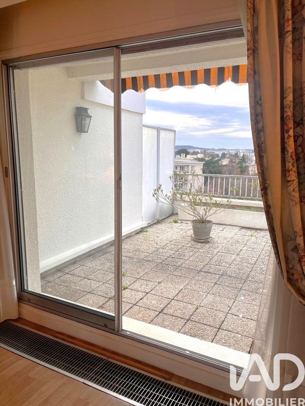 Appartement - 77 m² - 3 pièces