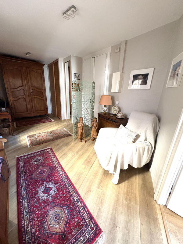 Appartement - 168 m² - 5 pièces