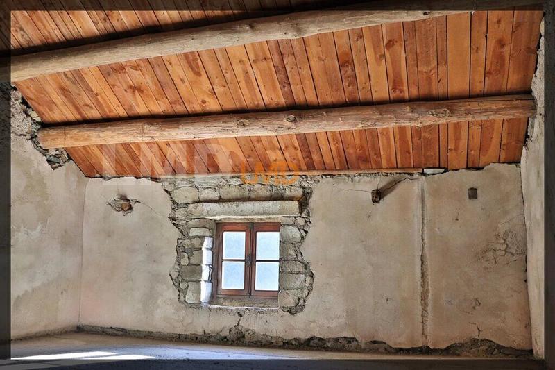 Maison en pierre - 140 m² - 5 pièces