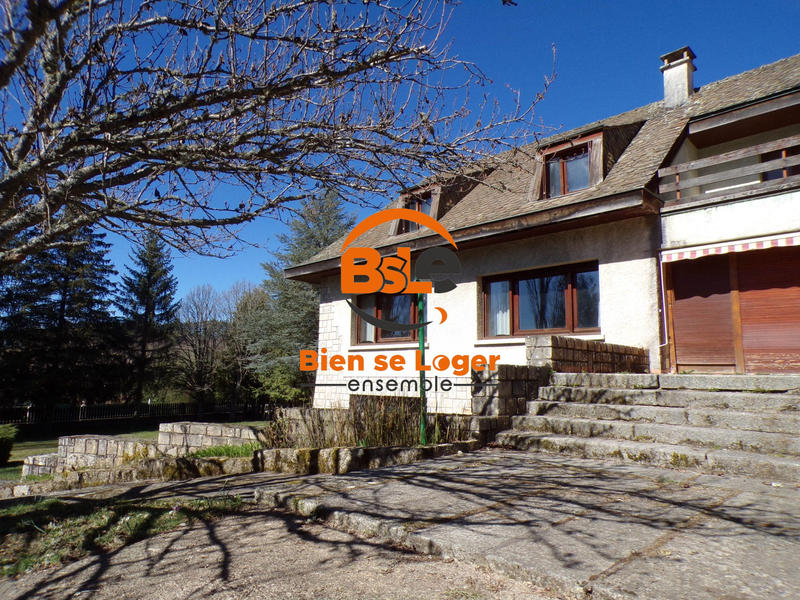 Maison - 385 m² - 15 pièces