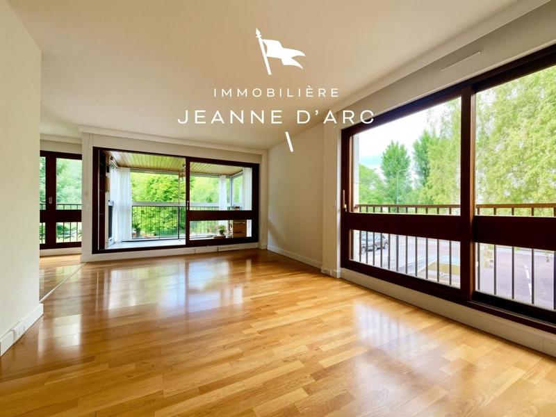 Appartement - 111 m² - 5 pièces