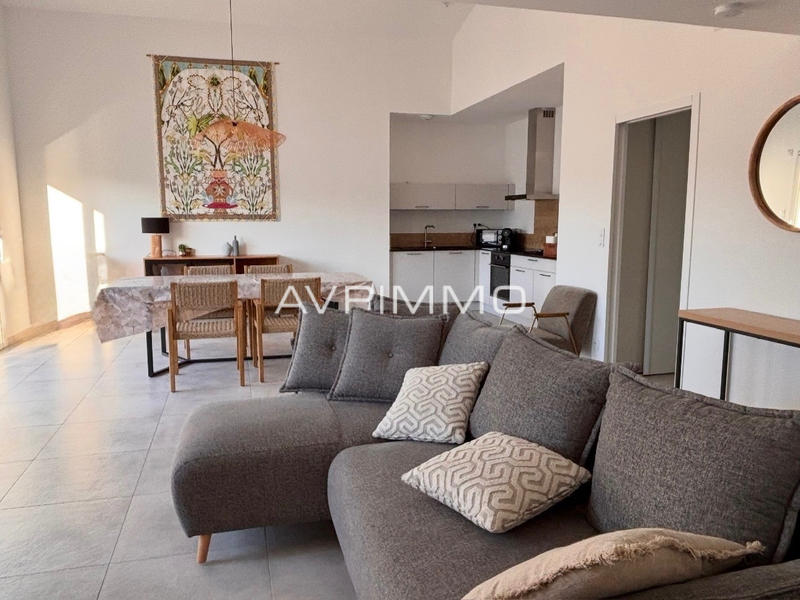 Appartement - 88 m² - 3 pièces