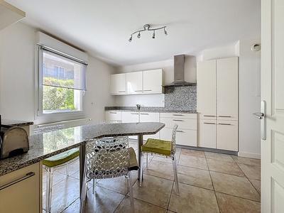 Maison de ville - 205 m² - 7 pièces