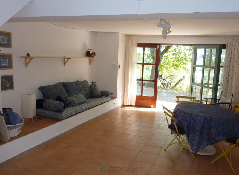 Maison - 360 m² - 10 pièces