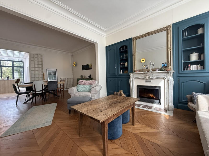 Maison - 171 m² - 7 pièces