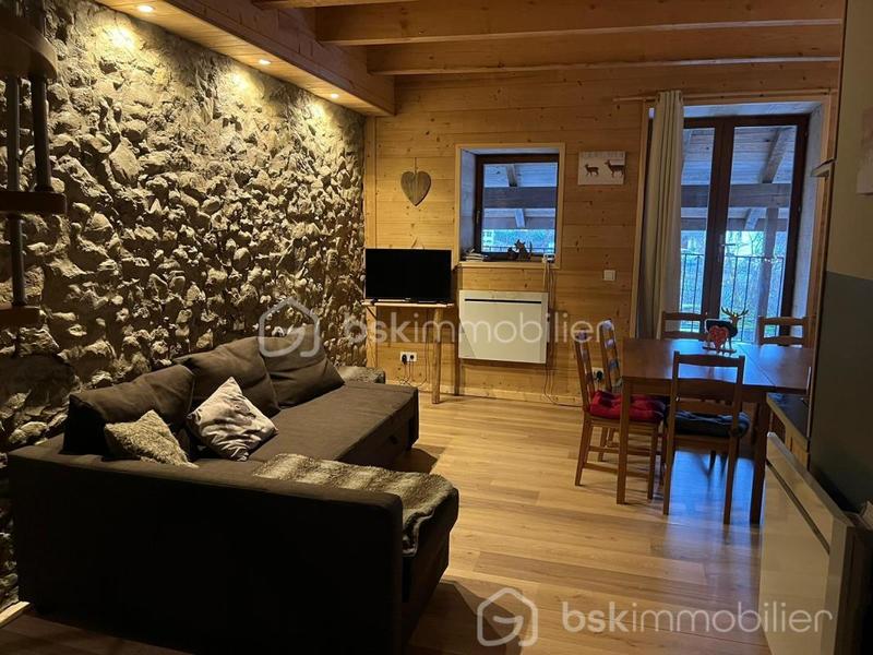 Immeuble - 885 m² - 40 pièces