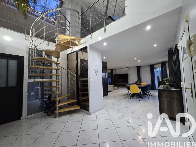 Maison - 150 m² - 6 pièces