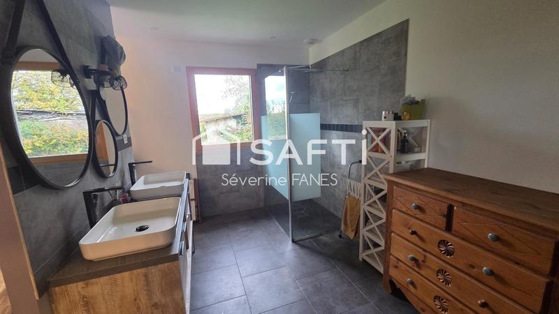 Maison - 177 m² - 6 pièces