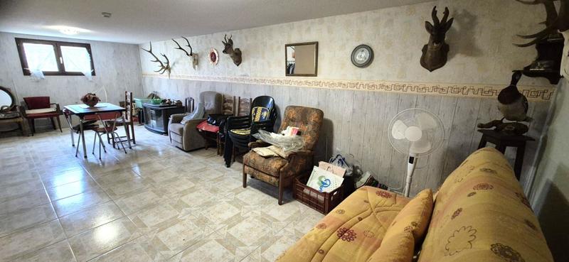 Maison - 177 m² - 7 pièces