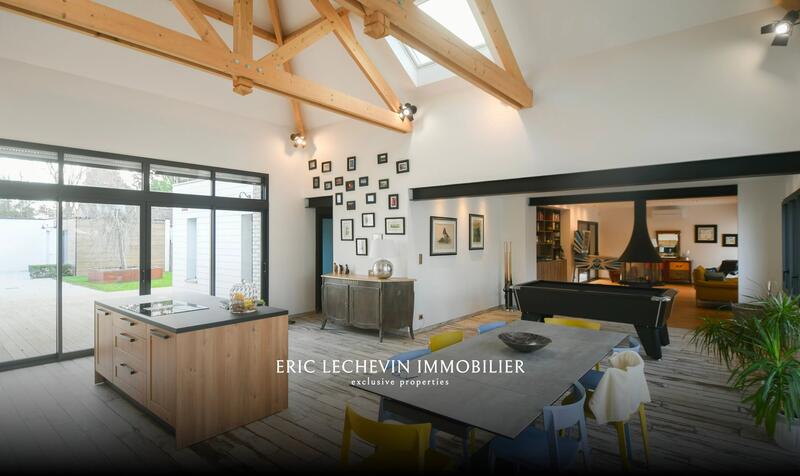 Maison - 210 m² - 6 pièces