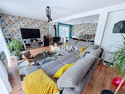 Maison - 197 m² - 7 pièces