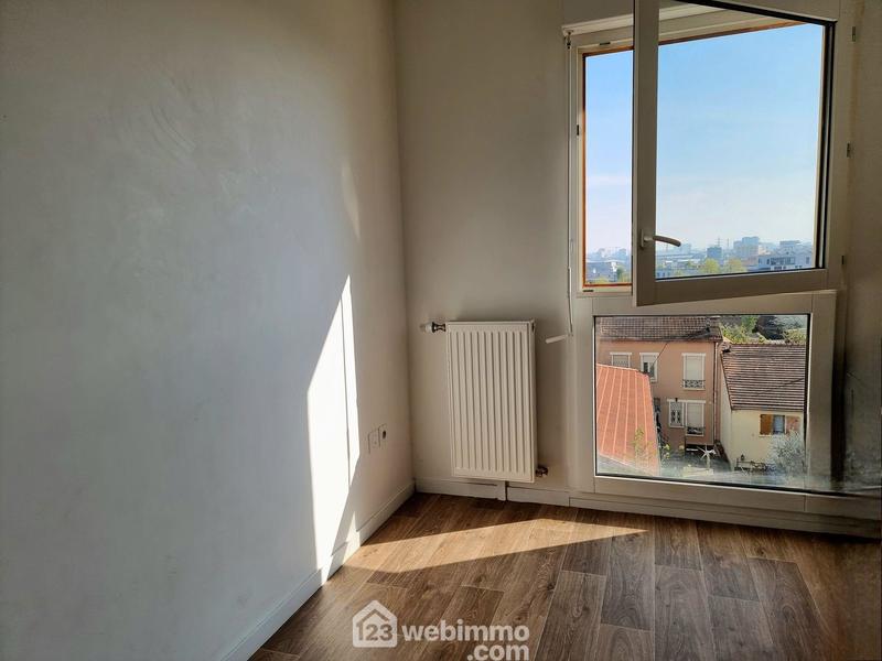 Appartement - 77 m² - 4 pièces
