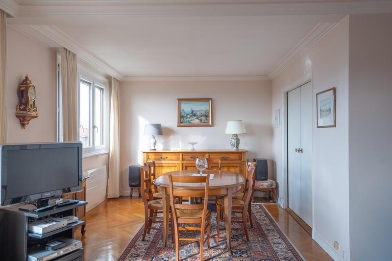 Appartement - 120 m² - 6 pièces