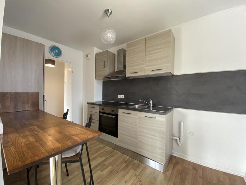 Appartement ancien - 73 m² - 4 pièces