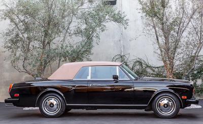 Rolls-Royce Corniche V8