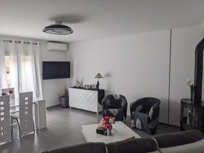 Maison - 94 m² - 5 pièces