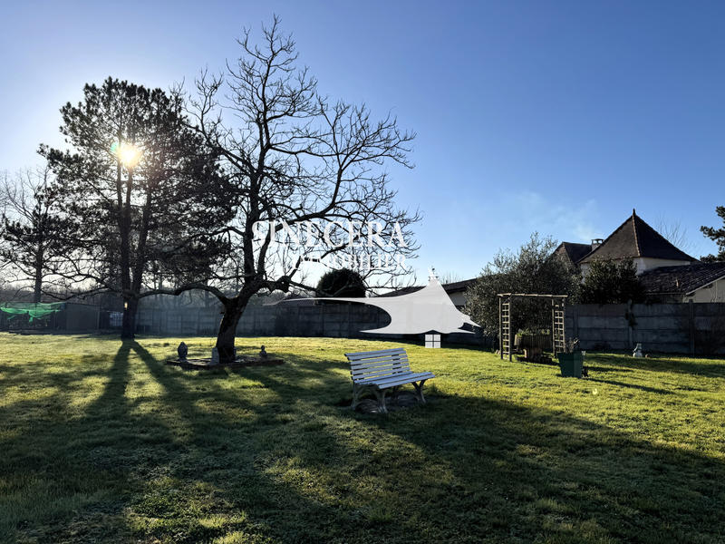 Maison - 150 m² - 4 pièces