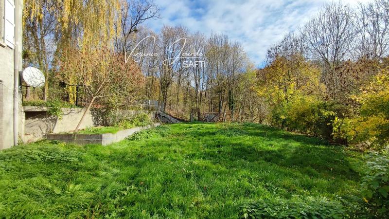 Maison - 216 m² - 9 pièces