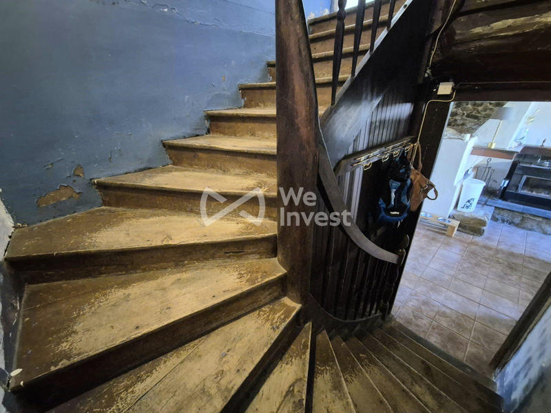 Maison - 322 m² - 9 pièces