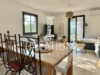 Maison - 96 m² - 4 pièces