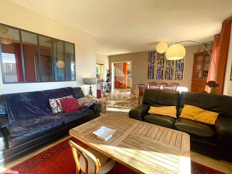 Maison - 185 m² - 7 pièces