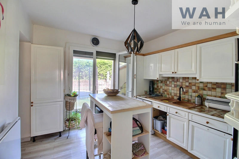 Villa - 145 m² - 6 pièces